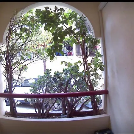 Le Soleil Urban Apartment